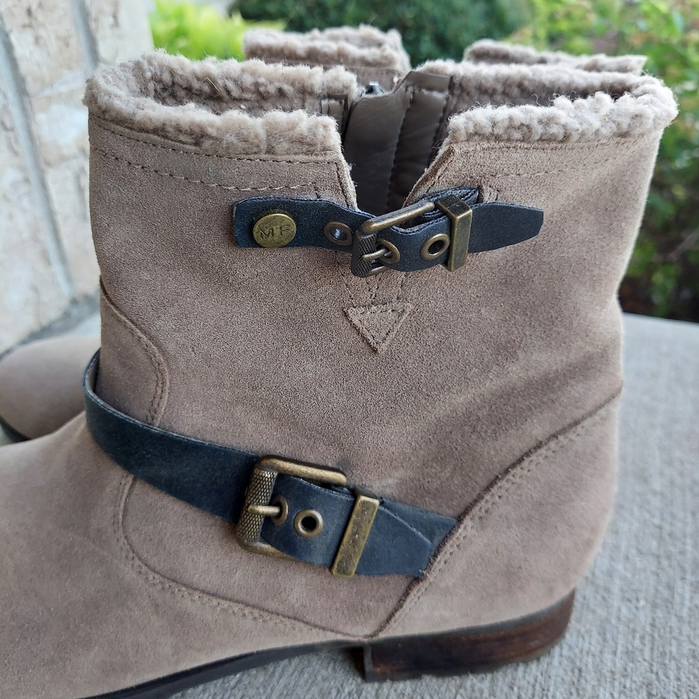 Marc Fisher boots 😃😃😃women's Size 11 - Picture 2 of 9